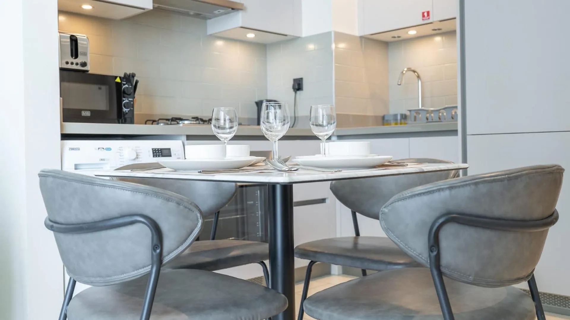 Chic 1Br Apartment In Sobha Creek Vistas Sleeps 2 Dubai